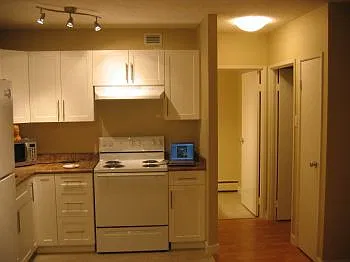 1 bed, 1200 sqft, $1,195 — Photo 1