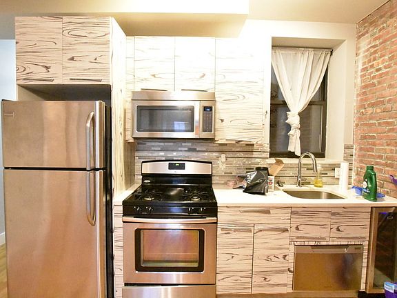 3rd image of 2248 7th Ave APT 2F