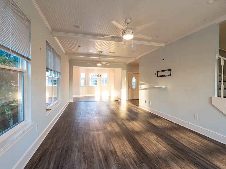 909 Miller Ave #B — Photo 12