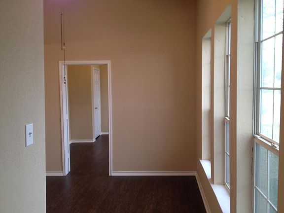 4th image of 319 S 35th St #B
