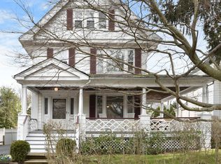 15 Forest Park Ave, Larchmont, NY 10538