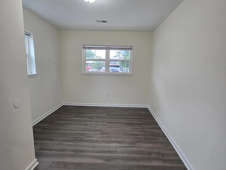 1321 Cherry Ave — Photo 12