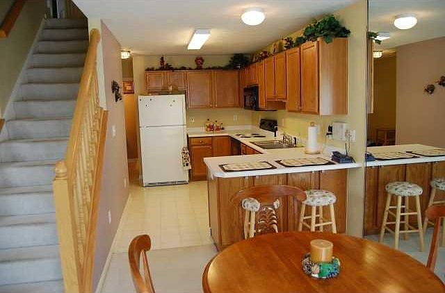 2nd image of 5828 Beacon Cove Way