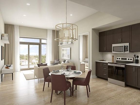 2nd image of 100 Green Cir #208