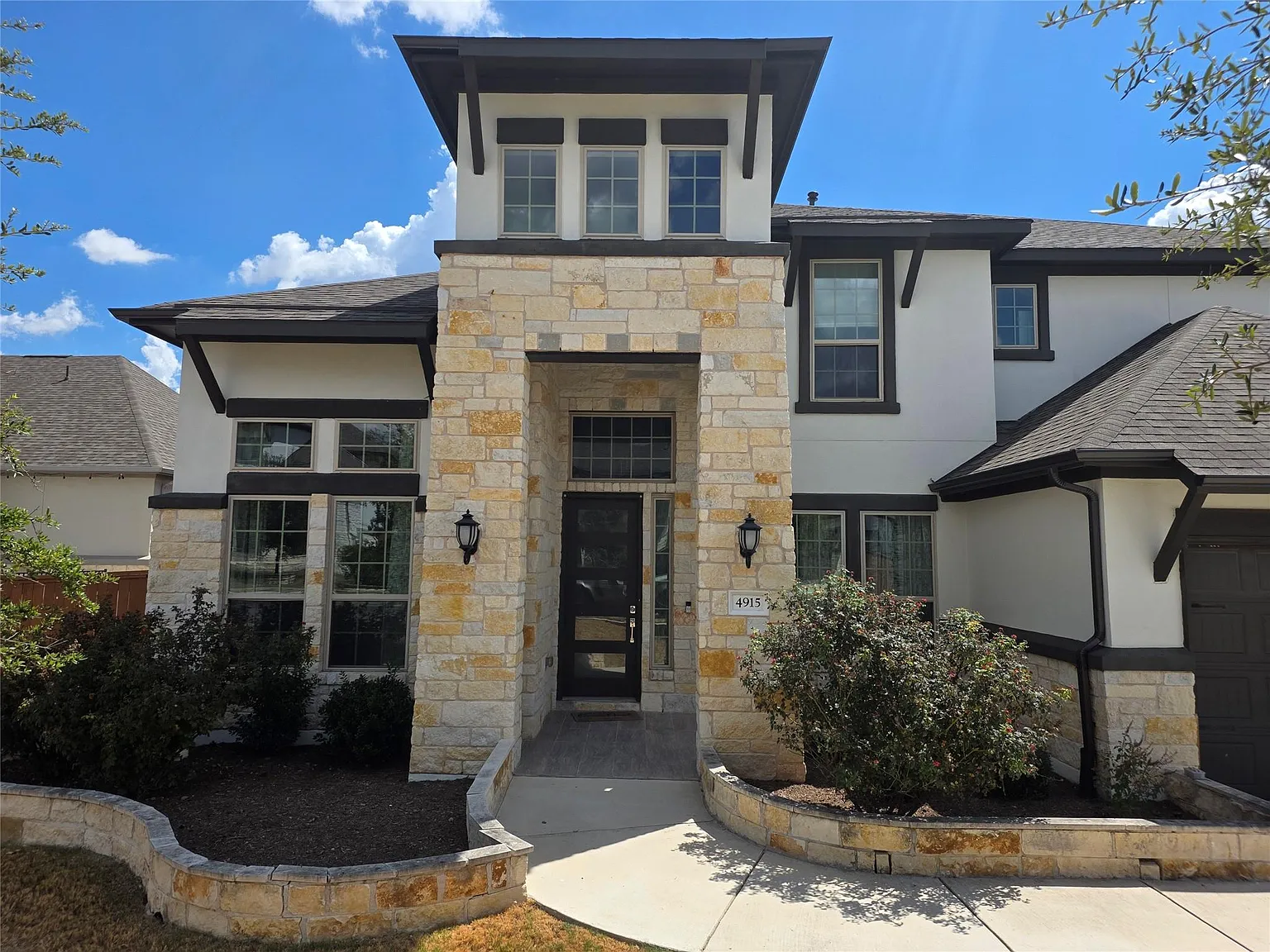 5 bed, 4.5 bath, 3718 sqft, $3,995 — Photo 3
