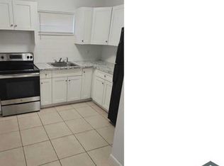 2740 SW 2nd St #2, Fort Lauderdale, FL 33312