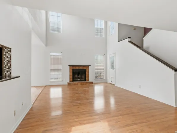 2255 Thousand Oaks #801, San Antonio, TX 78232