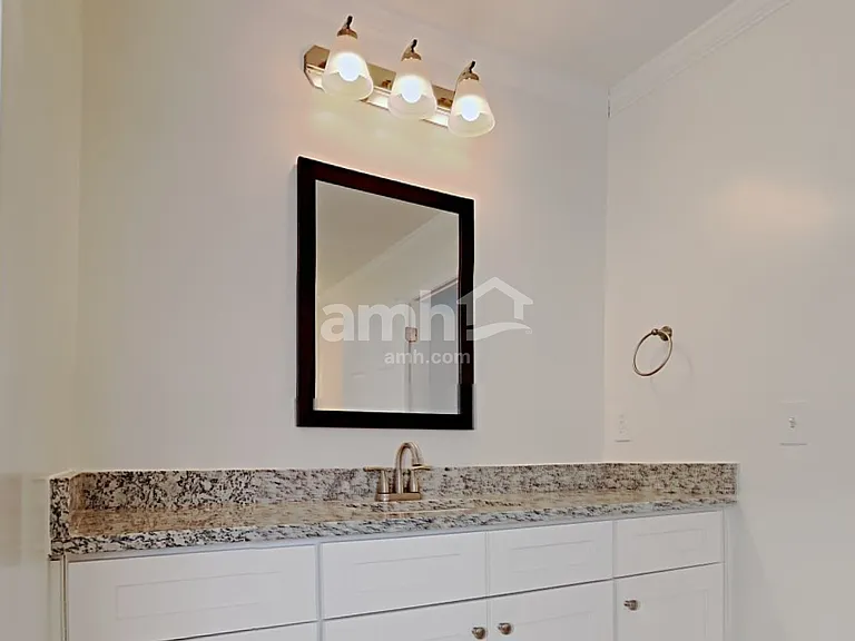 979 Park Knoll Ct — Photo 10