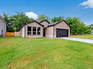 415 Martin Luther King Jr Dr, Sulphur Springs, TX 75482