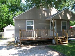 3818 N Kensington Ave, Kansas City, MO 64117