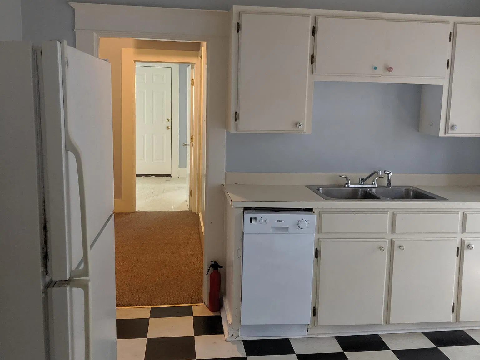 3 bed, 1.5 bath, 1168 sqft, $1,400 — Photo 4