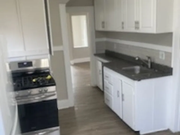80 Fleming St — Photo 2