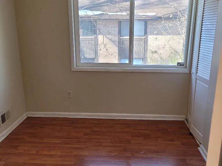 9555 Standon Pl — Photo 7