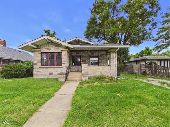 1236 E 28th St, Anderson, IN 46016