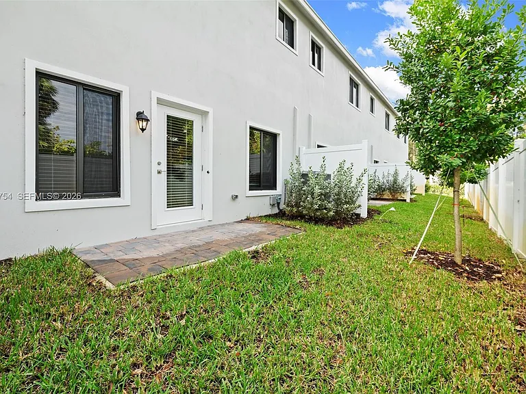 6007 Coralberry St — Photo 35