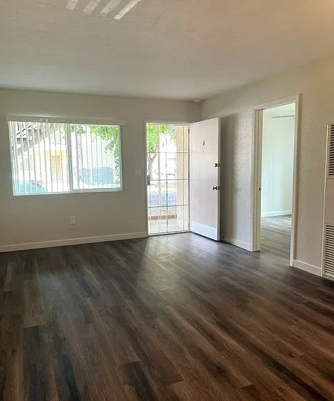 4146 Melrose St #4 — Photo 3