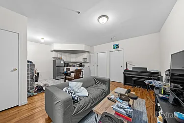 Rented by Elegran