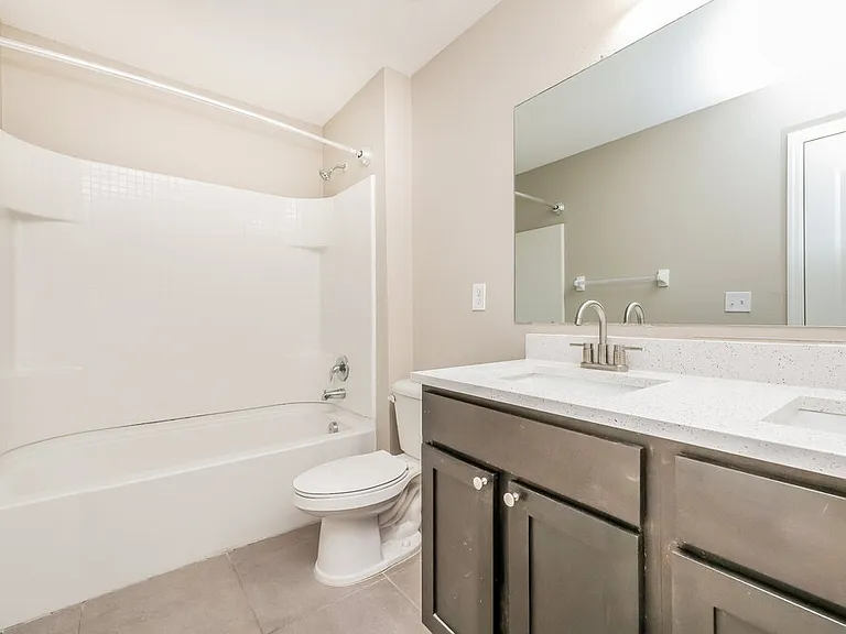 10430 Whispering Hammock Dr — Photo 16