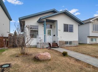 109 W Duckering Close, Red Deer, AB T4R2Z4