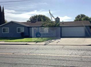 1065 5th St, Turlock, CA 95380