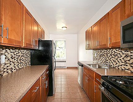 2nd image of 8447 118th St APT 1F