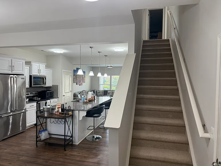 106 Brookshire Ln #C — Photo 4