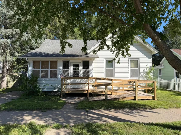 560 Hamilton St, Winona, MN 55987
