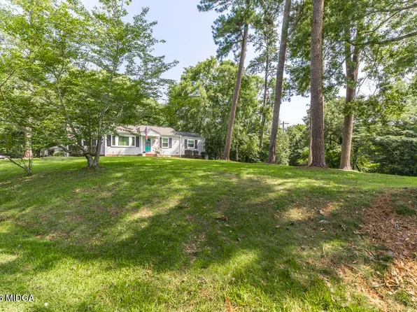 2411 Old Holton Rd, Macon, GA 31204