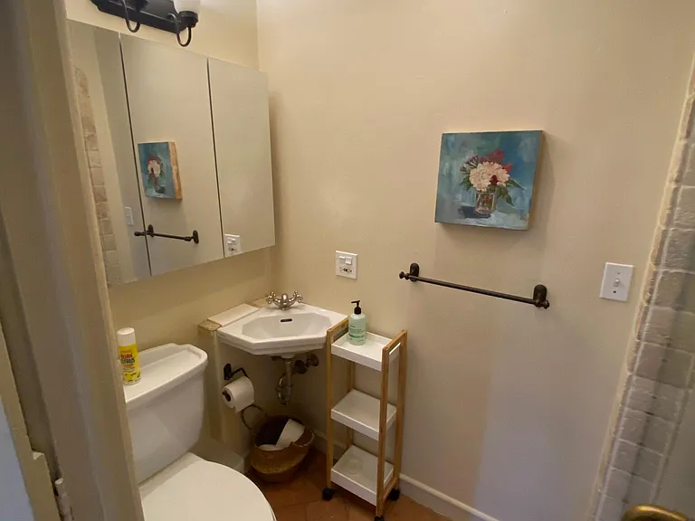 449 Florence Ave — Photo 21
