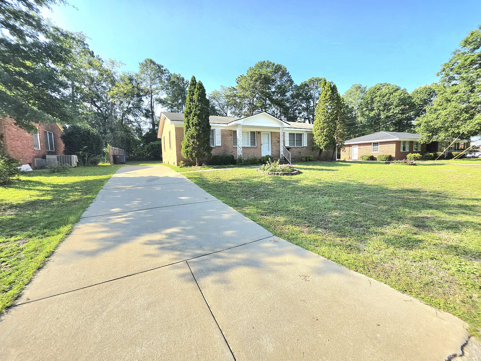 111 Chloe Drive - 1 — Photo 2