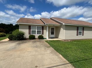 3941 Greenpond Rd, Woodruff, SC 29388