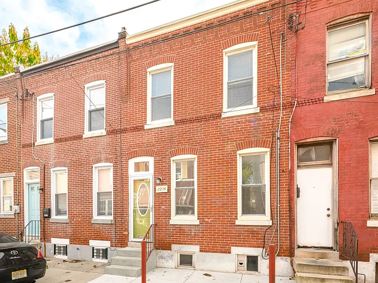 2214 Latona St — Photo 13