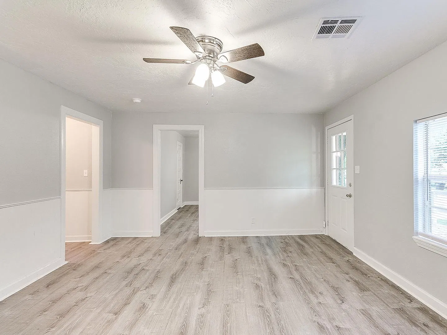 3 Bedroom 1.5 Bath home in Shawnee! — Photo 3