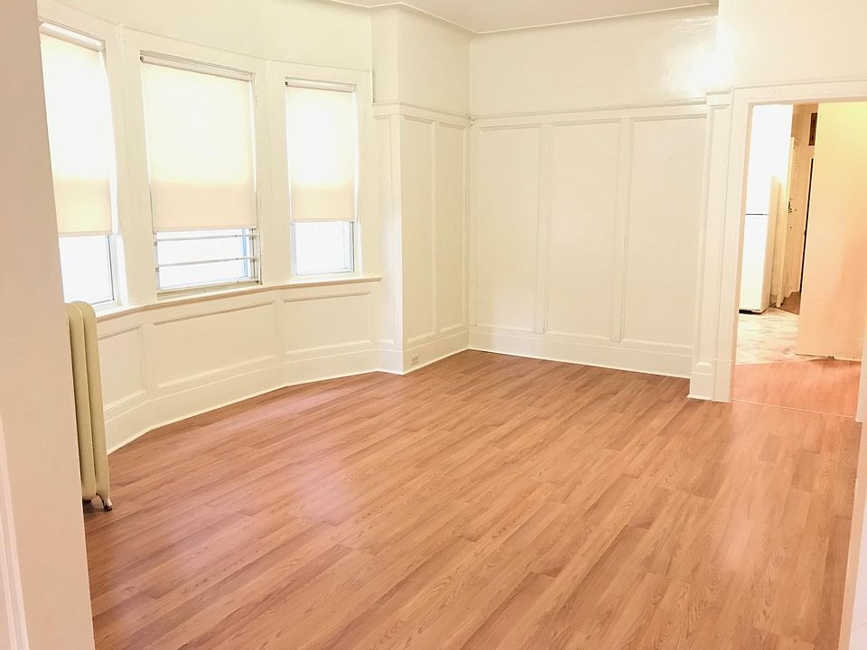 1st image of 8583 Parsons Blvd
