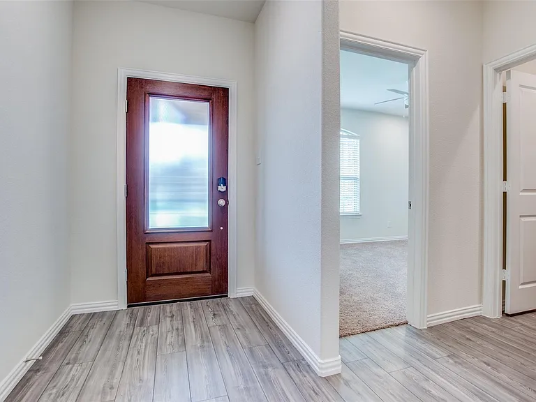 113 Hayes Dr — Photo 21