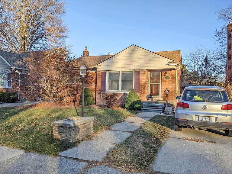 9646 Arcola St — Photo 5