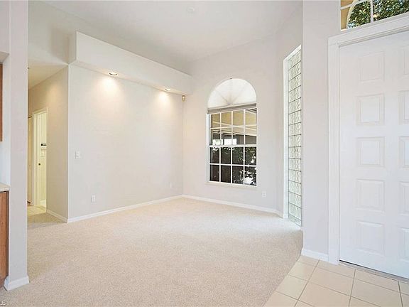 4th image of 28031 Winthrop Cir