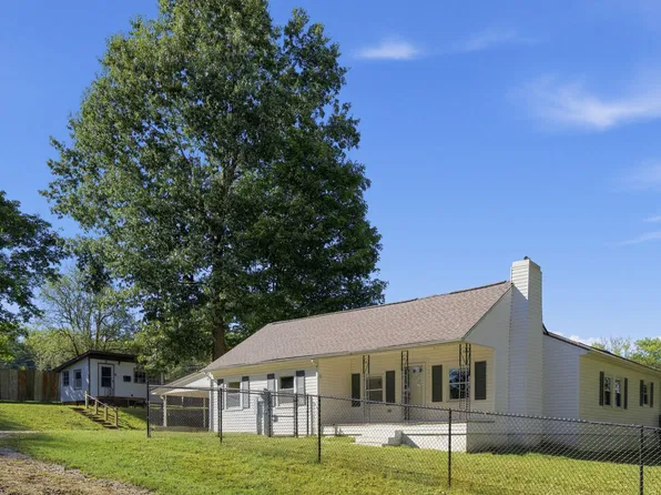 1017 Depot St, Culleoka, TN 38451