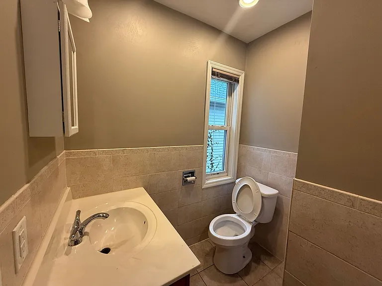 952 Market St — Photo 11
