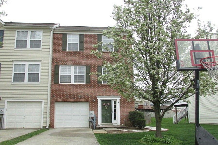 1st image of 313 Betty Ct