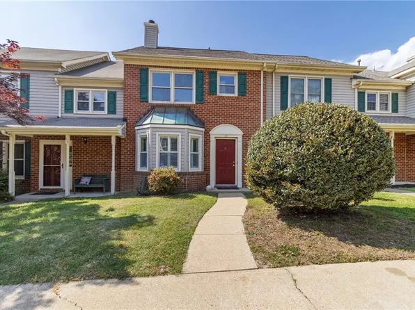 117 Gnarled Oak Ln, Yorktown, VA 23692