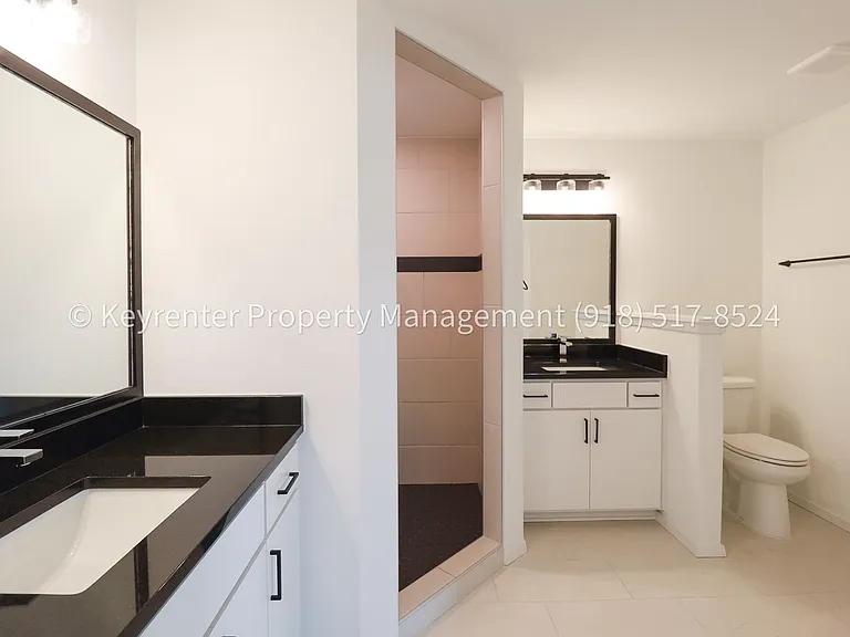 2908 S Redwood Ave — Photo 34
