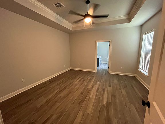 4th image of 177 Owl Dr