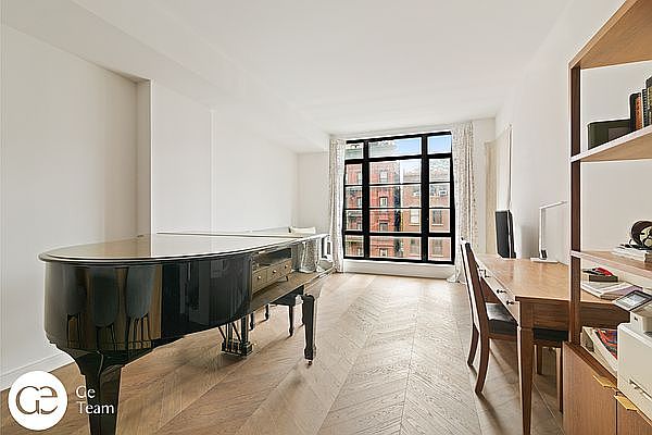 1st image of 211 W 14th St #4C