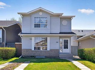 124 N Martinwood Ct NE, Calgary, AB T3J3H2