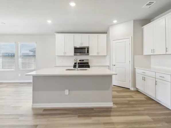 605 Ezra Ln, McKinney, TX 75069