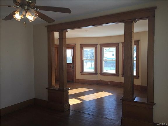 5th image of 319 Kenmore Ave