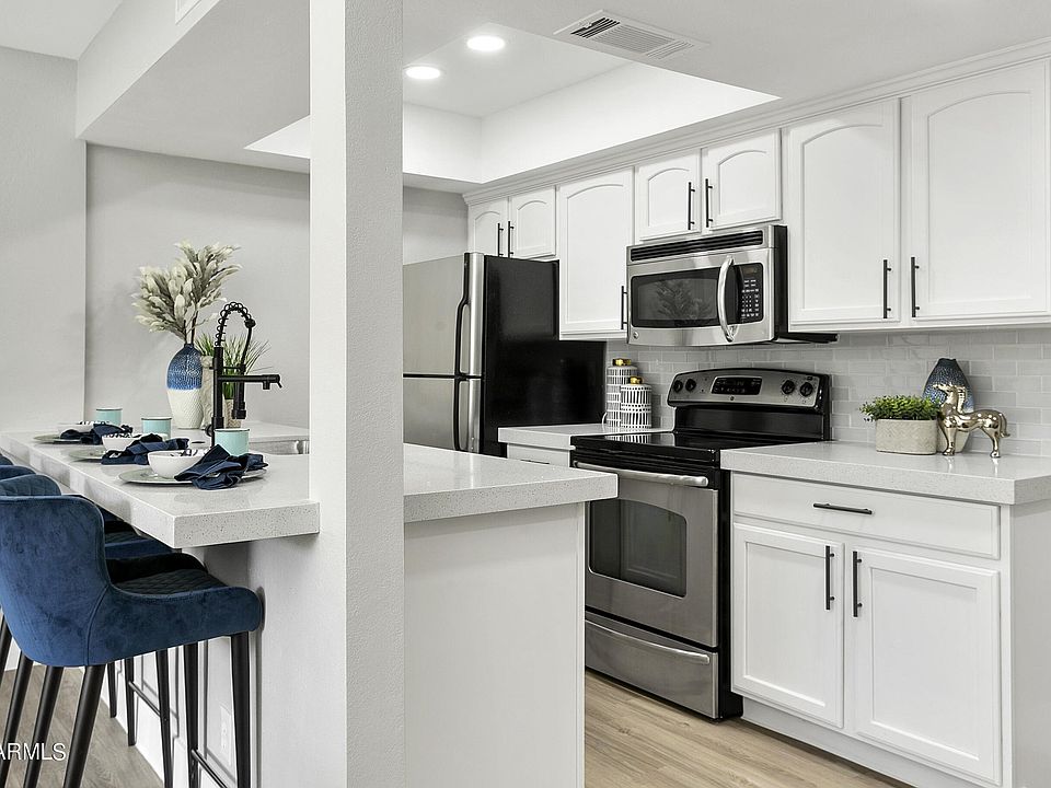 1st image of 3807 N 30th St Unit 27