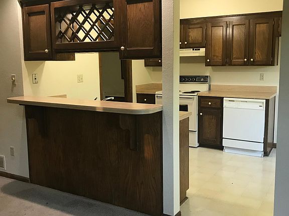 Living Bar/Kitchen