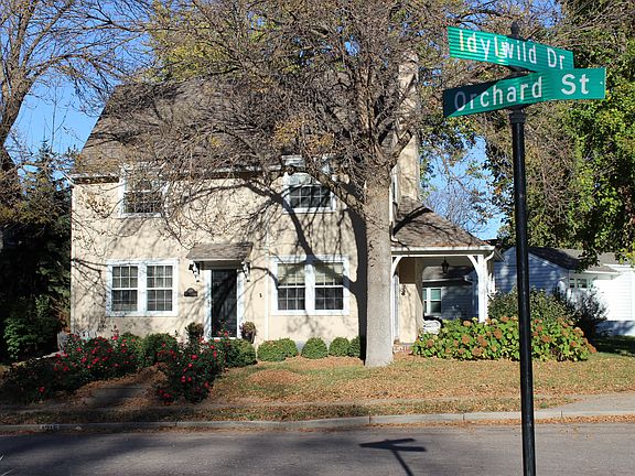 4th image of 1215 Idylwild Dr